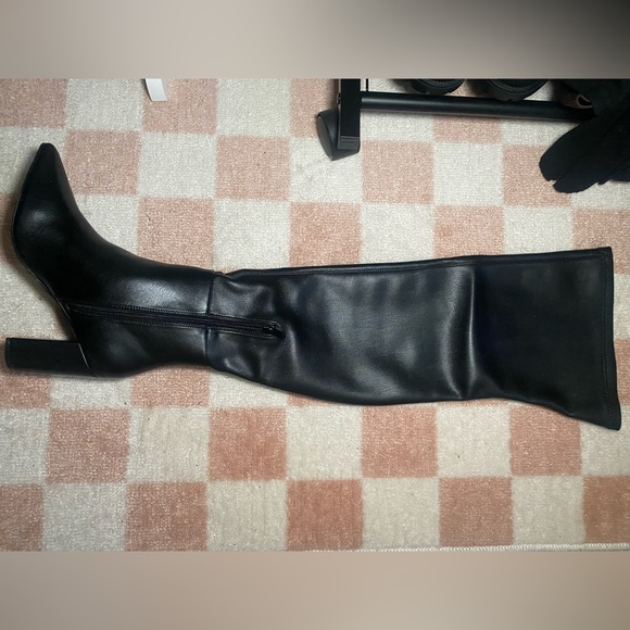Chinese Laundry over the knee boot. - Picture 11 of 11